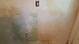 Kitchen '70s Wall Sanded And Burnished